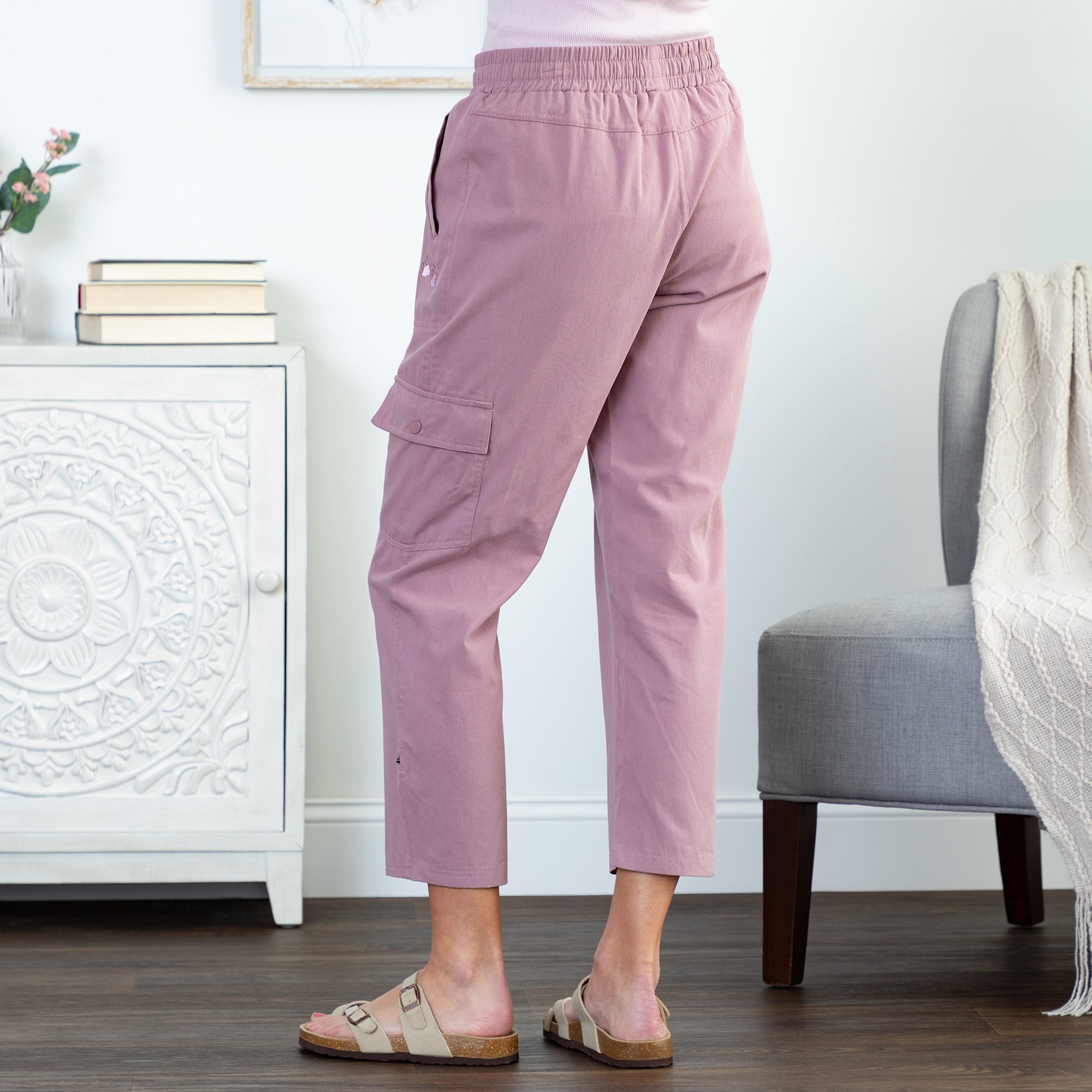 Ultimate Paw Print Convertible Pants - Upgrade Your Style