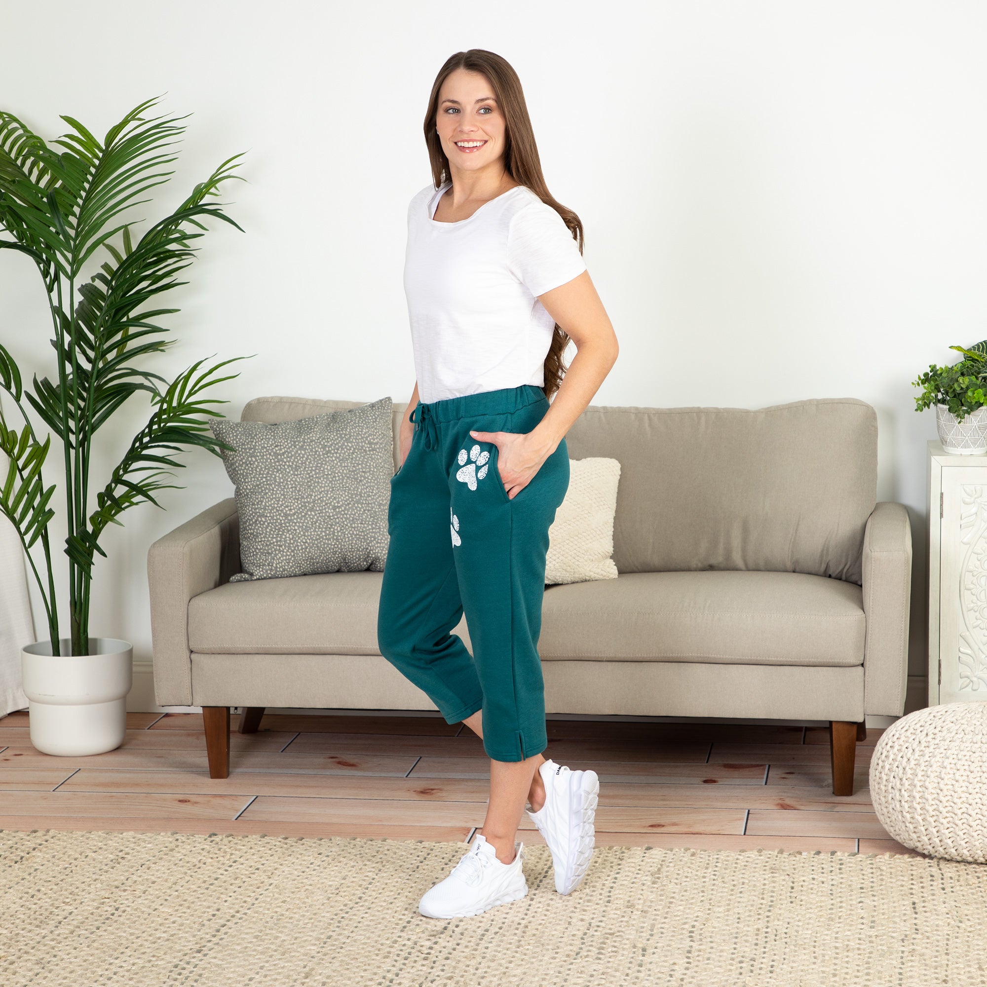 Premium Paw Print Capri Sweatpants - Ultimate Comfort for Animal Lovers