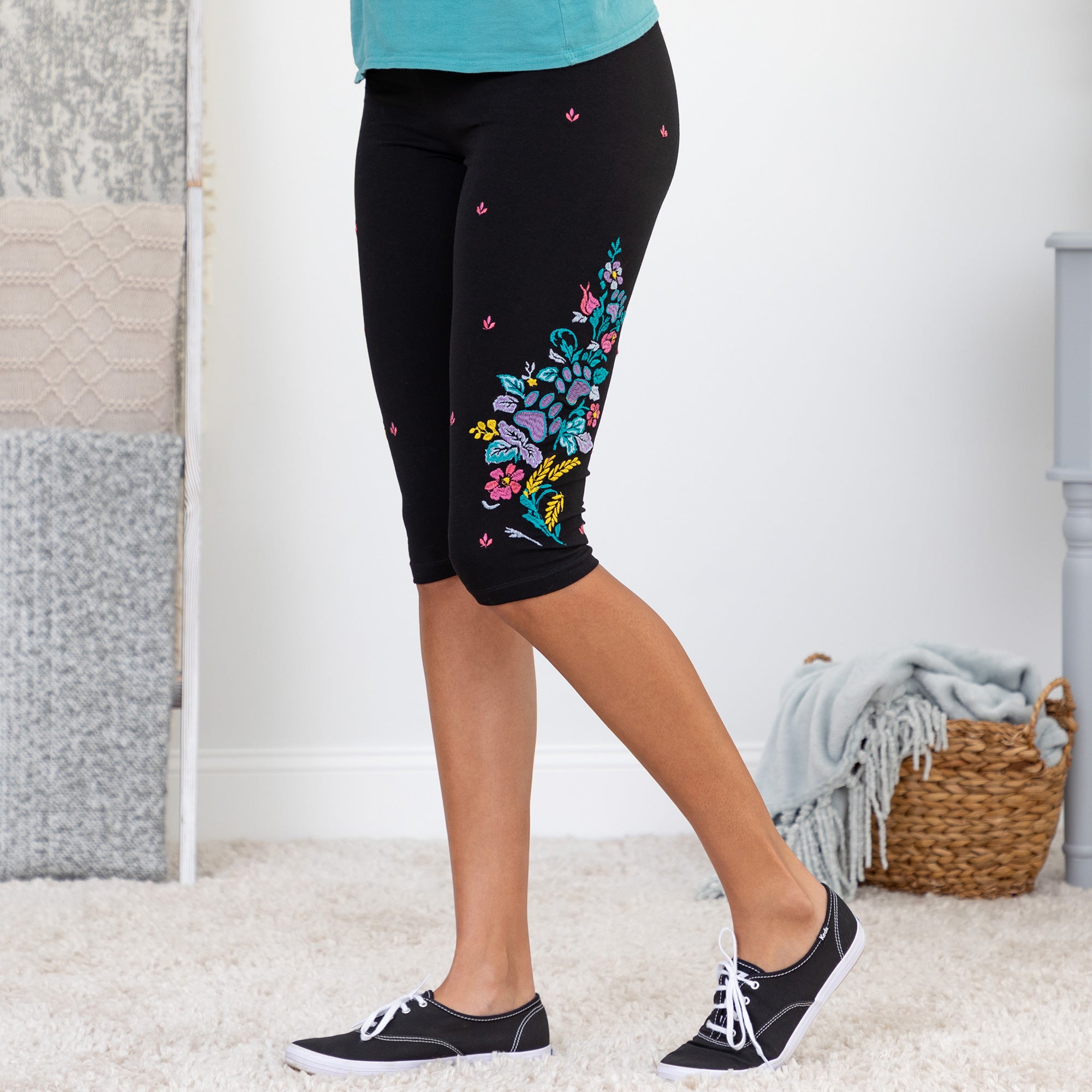 Premium Embroidered Stretch Capris - Ultimate Comfort & Style