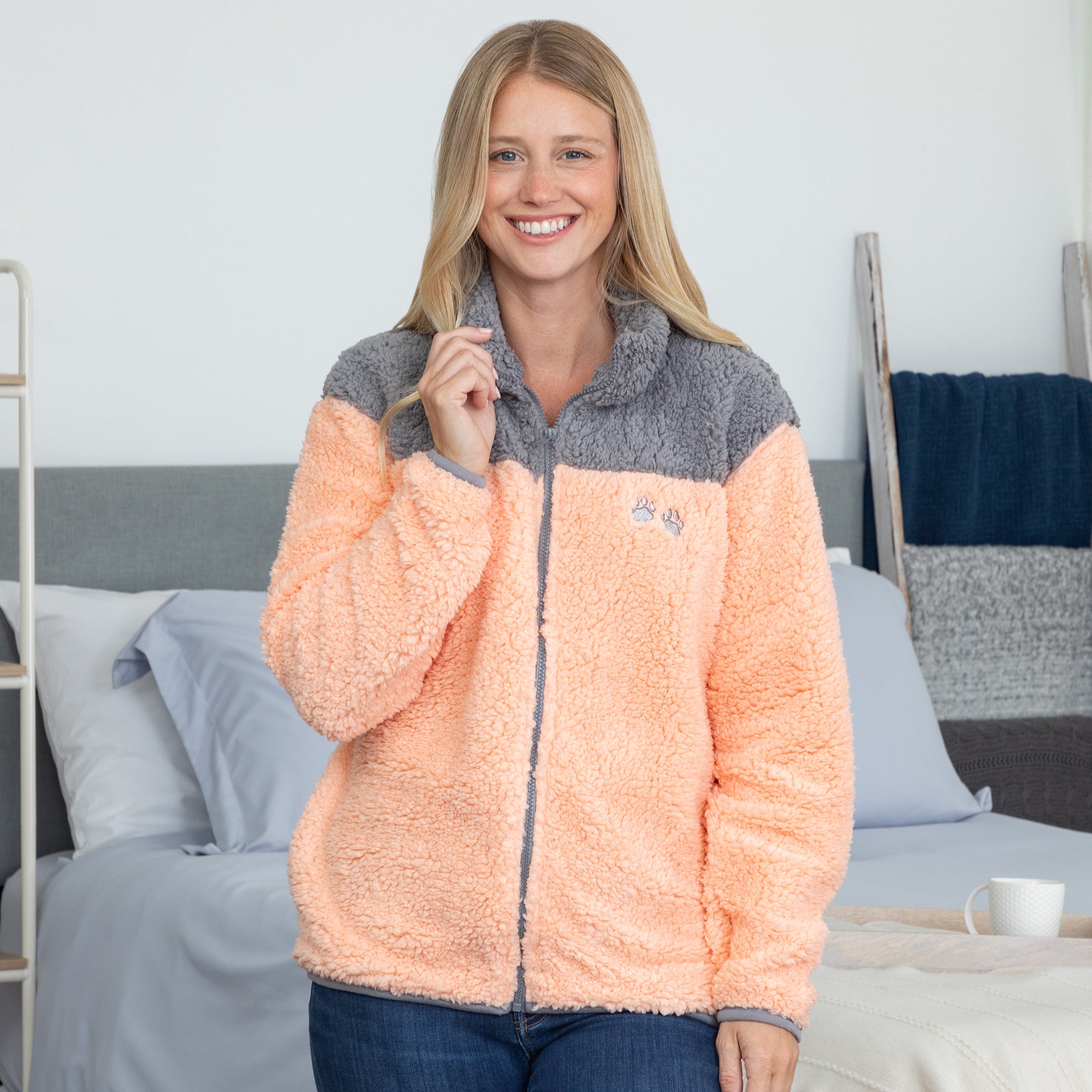 Premium Paw Print Sherpa Fleece Jacket - Ultimate Comfort & Style