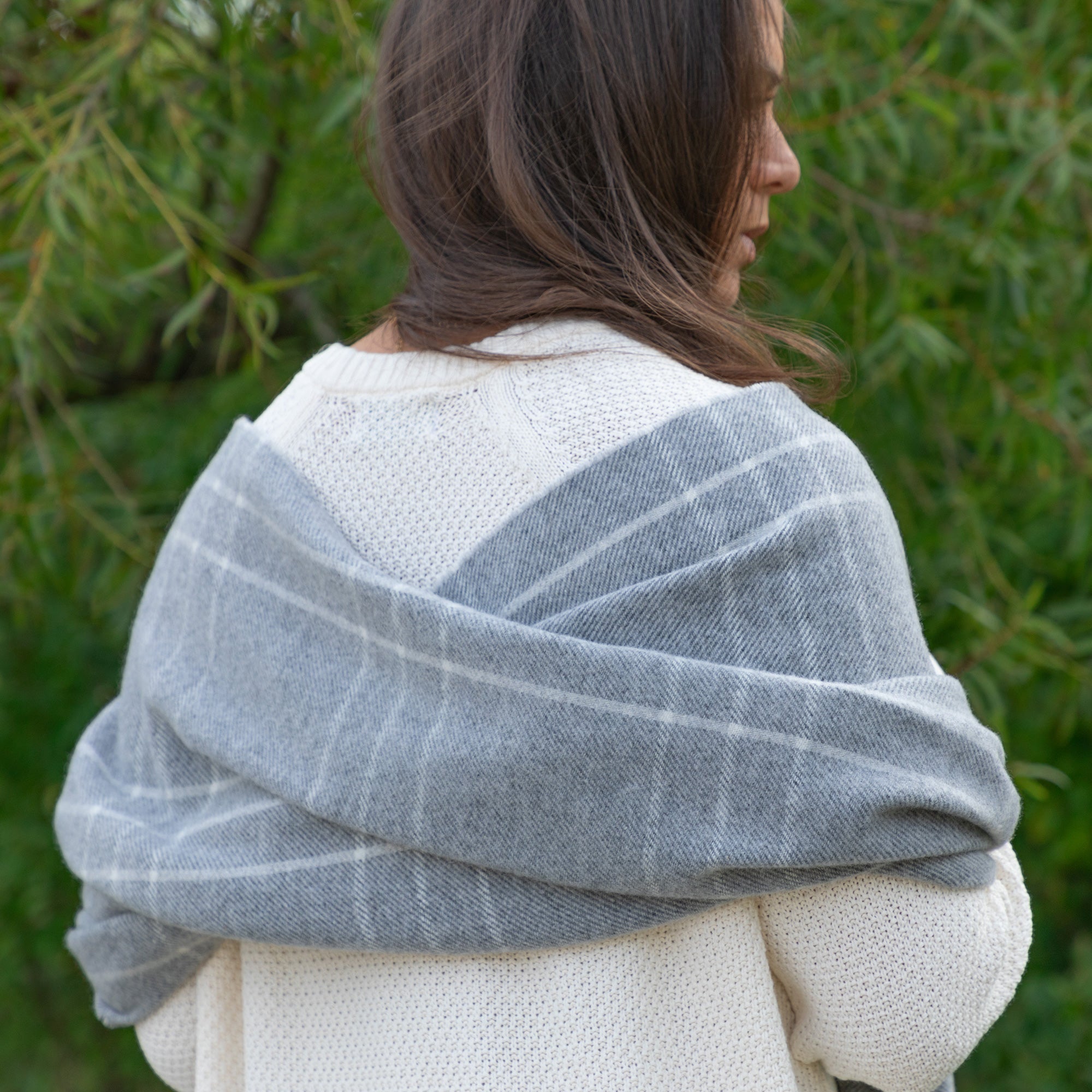 Premium Ukrainian Merino Wool & Cashmere Plaid Shawl - Ultimate Winter Comfort