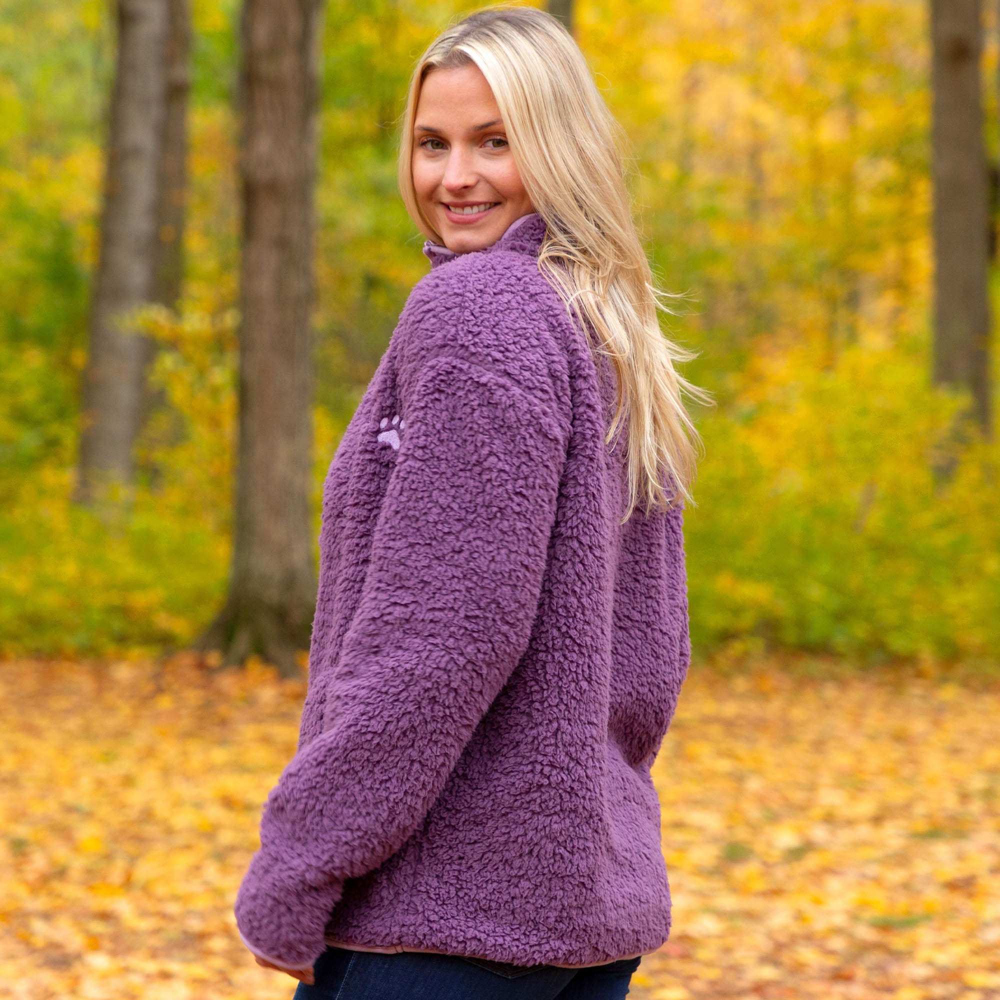 Ultimate Cozy Paw Sherpa Fleece Pullover - Premium Warmth & Style