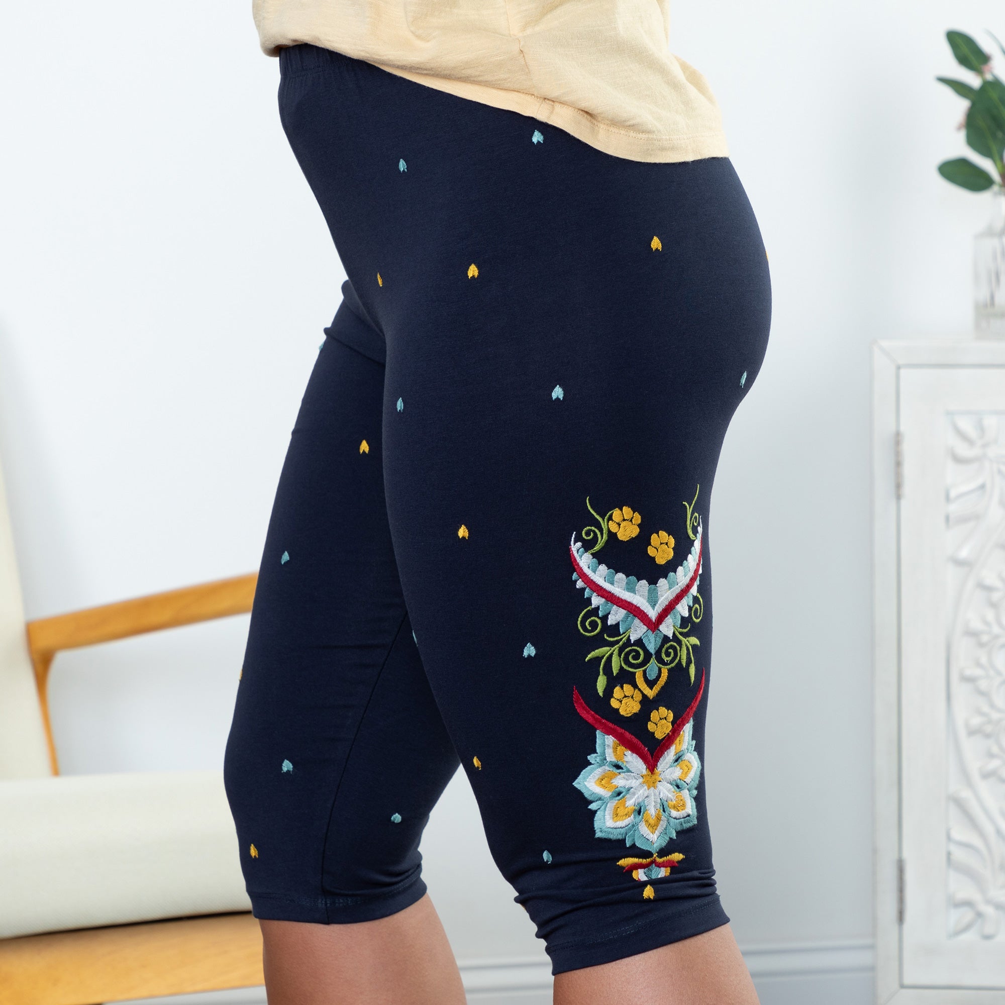 Premium Embroidered Stretch Capris - Ultimate Comfort & Style