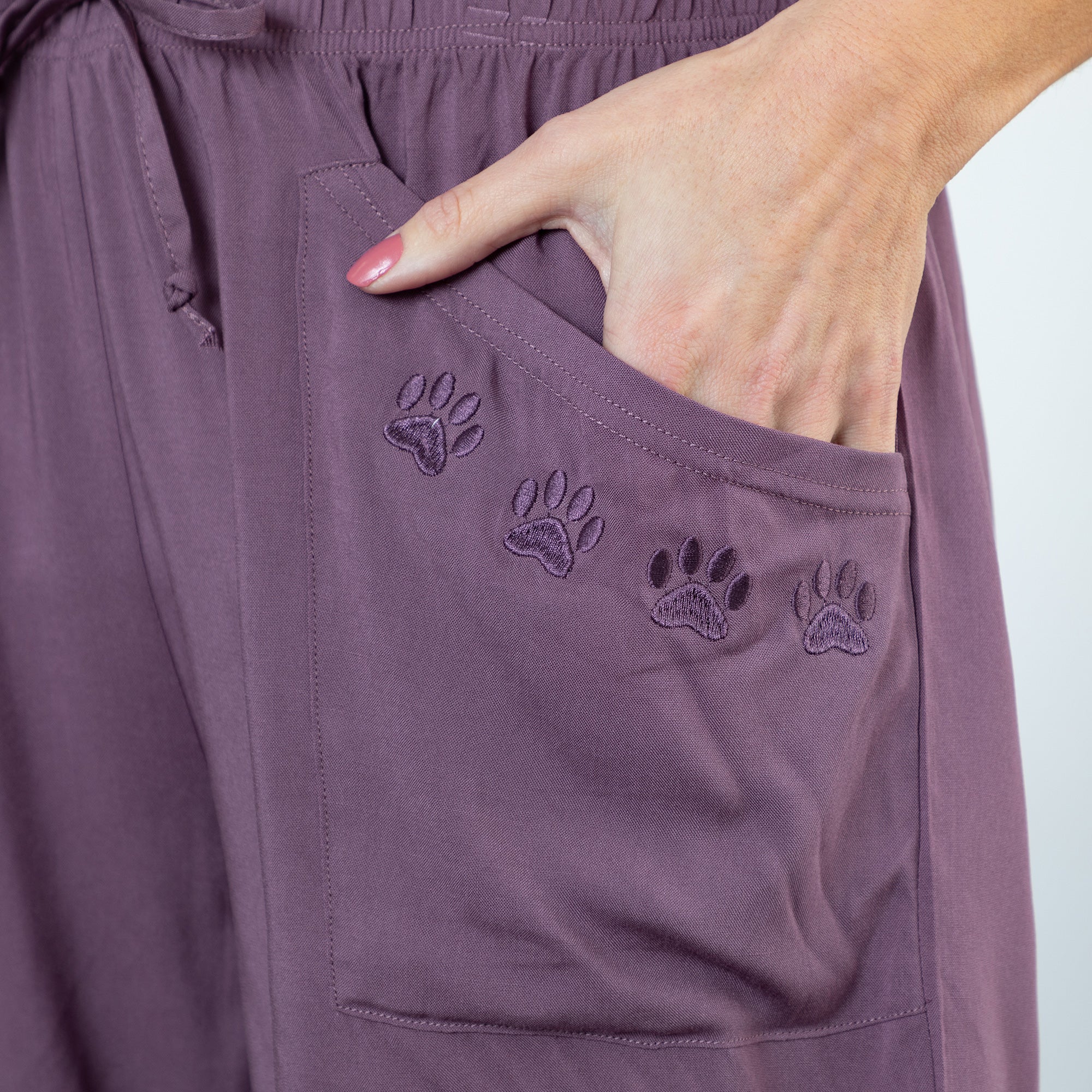 Premium Paw Print Embroidered Climbing Shorts