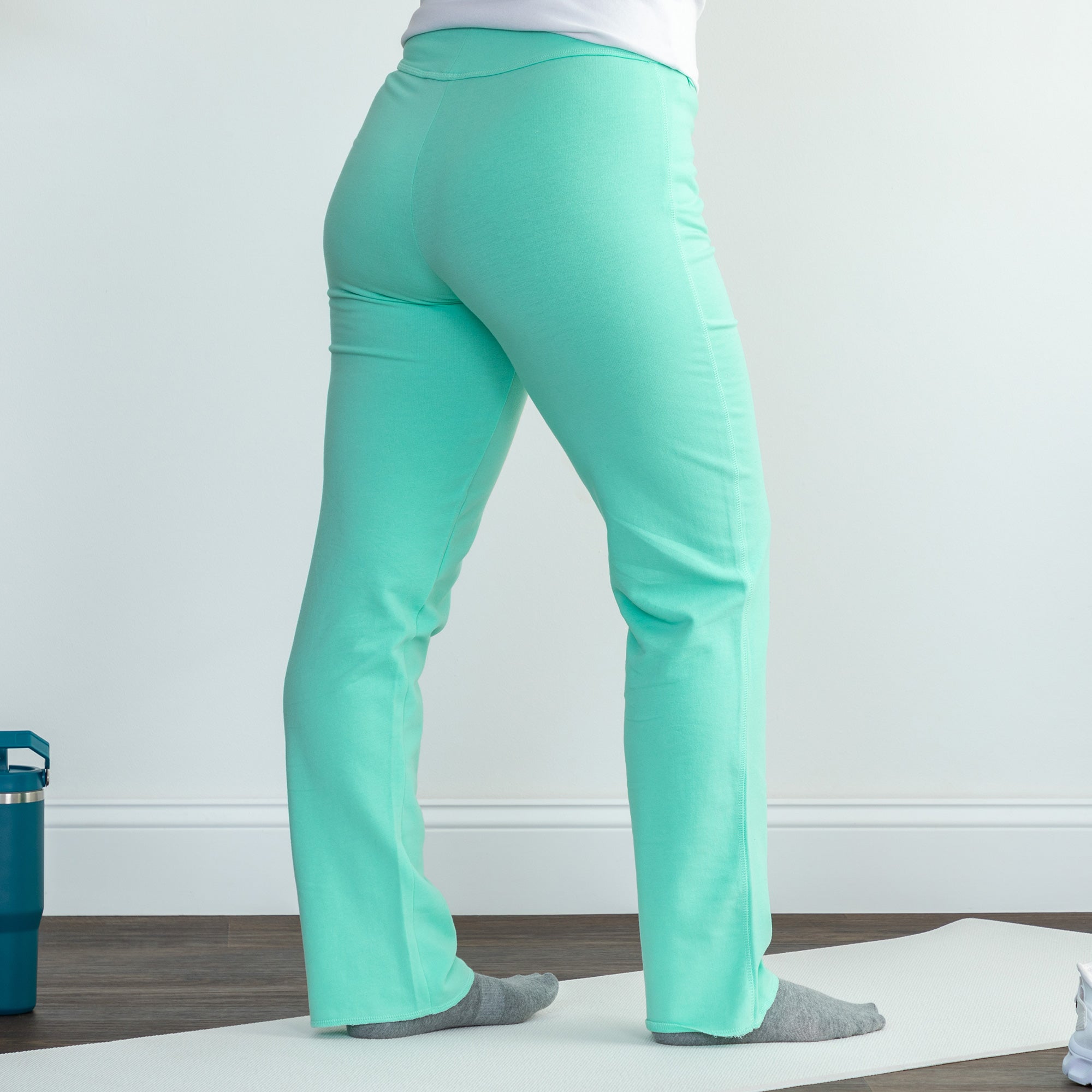 Premium Turtle Yoga Pants with Hidden Zippered Pocket - Ultimate Comfort & Style