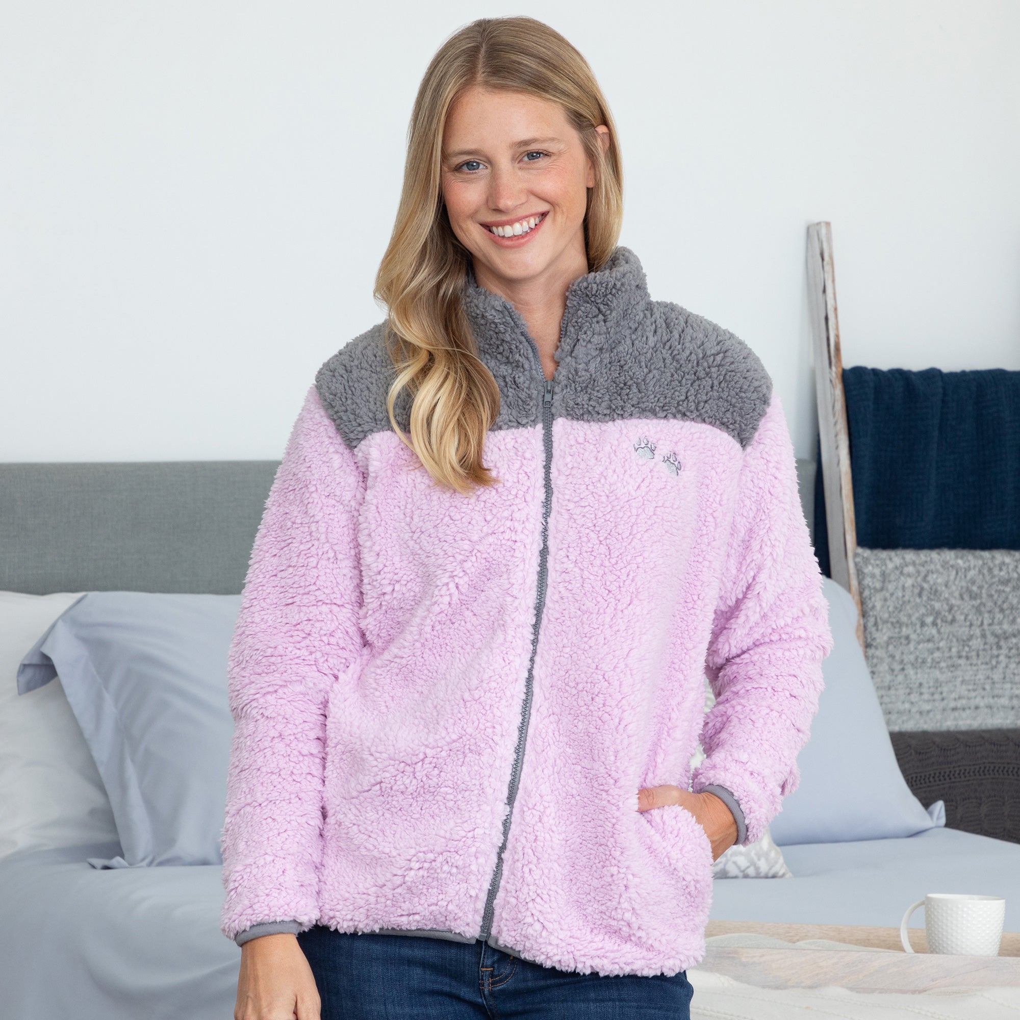 Premium Paw Print Sherpa Fleece Jacket - Ultimate Comfort & Style