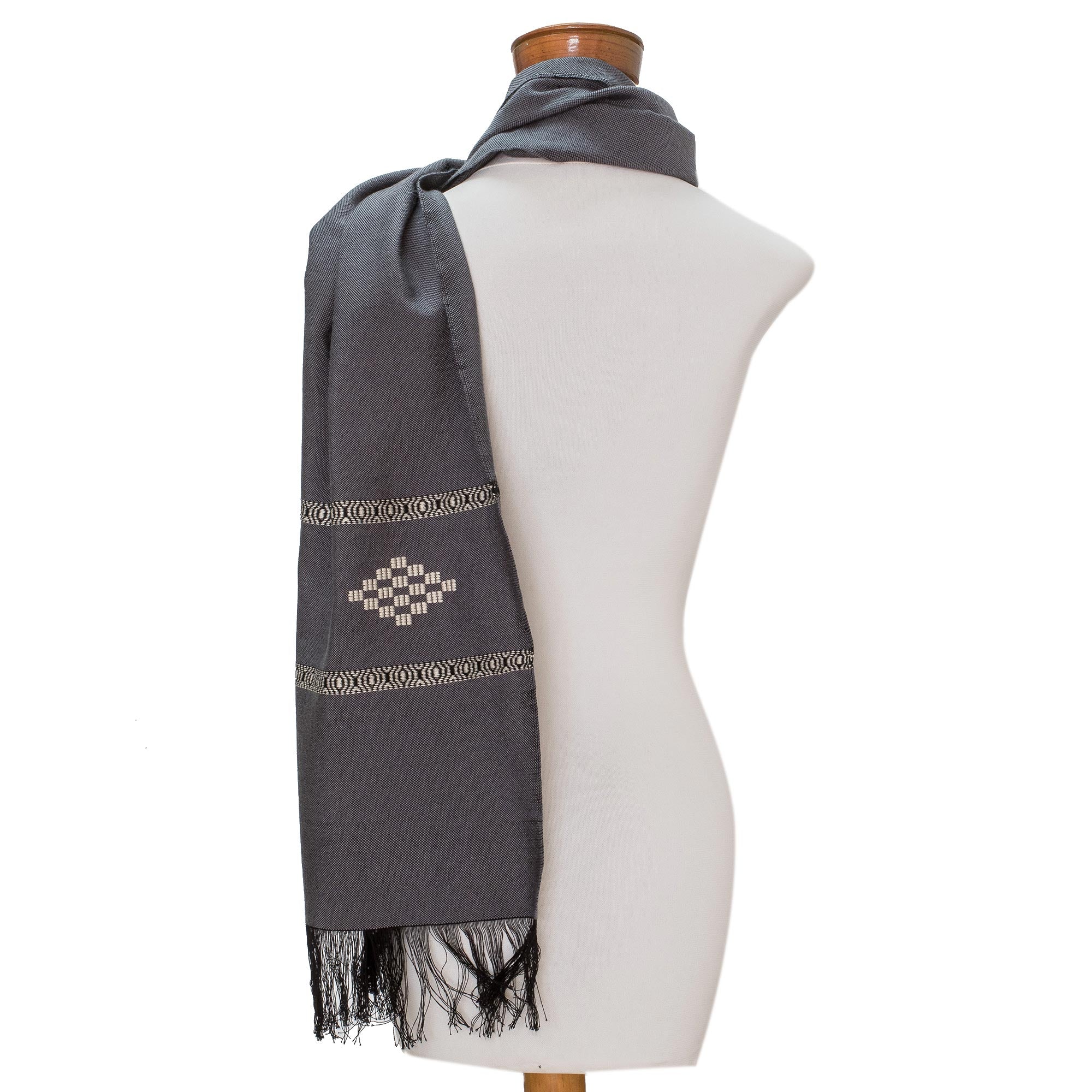 Premium Diamond Diva Grey Cotton Blend Scarf - Handwoven Elegance