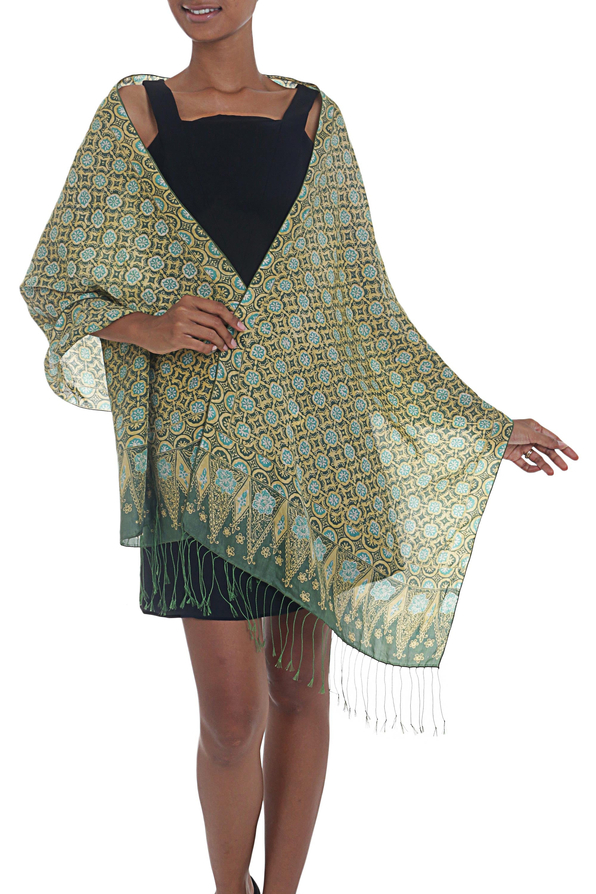 Premium Truntum Ijo Green Silk Batik Shawl - Ultimate Elegance