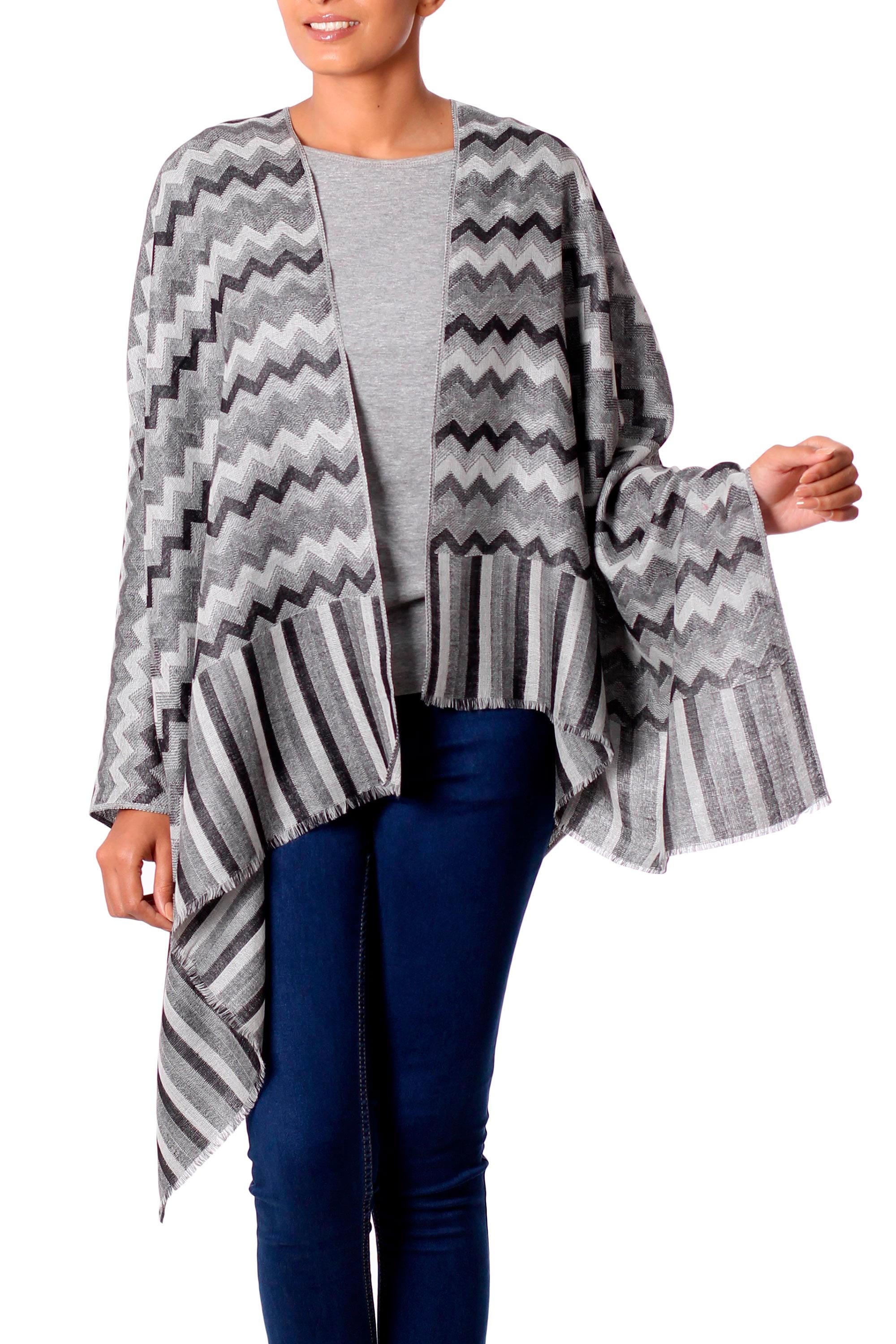 Premium Handwoven Grey Delight Shawl – Timeless Elegance in Wool