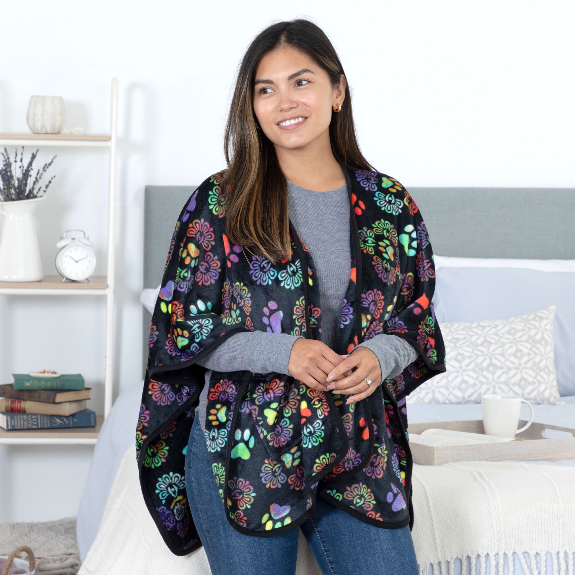 Ultimate Cozy Paw Print Fleece Shawl with Pockets