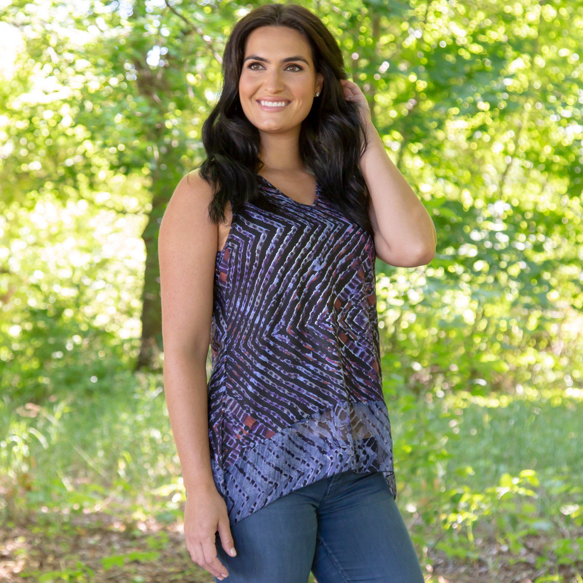 Premium Blurred Lines Sleeveless Tunic - Ultimate Summer Style