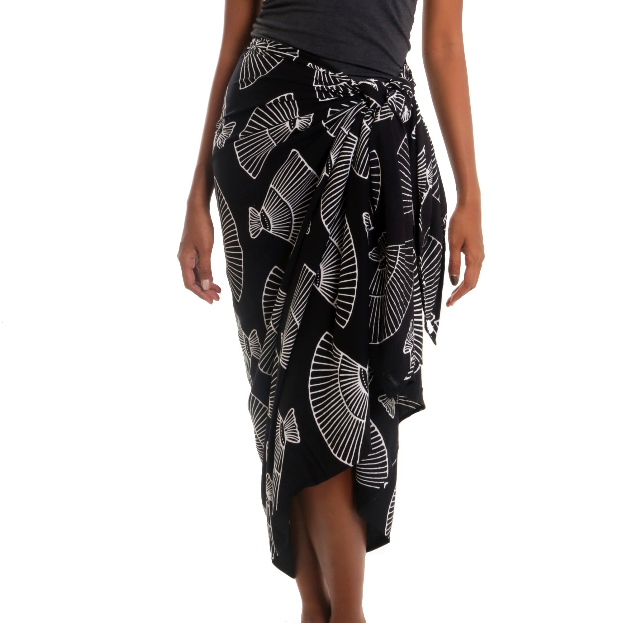 Premium Black & White Batik Sarong with Exotic Shell Print - Handcrafted Cotton Blend