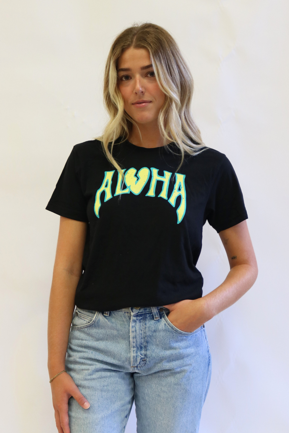 Premium Bikinibird Aloha Heartbreak Tee - Black