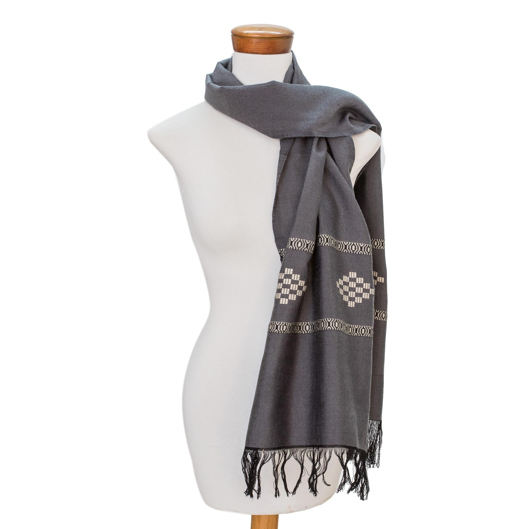 Premium Diamond Diva Grey Cotton Blend Scarf - Handwoven Elegance