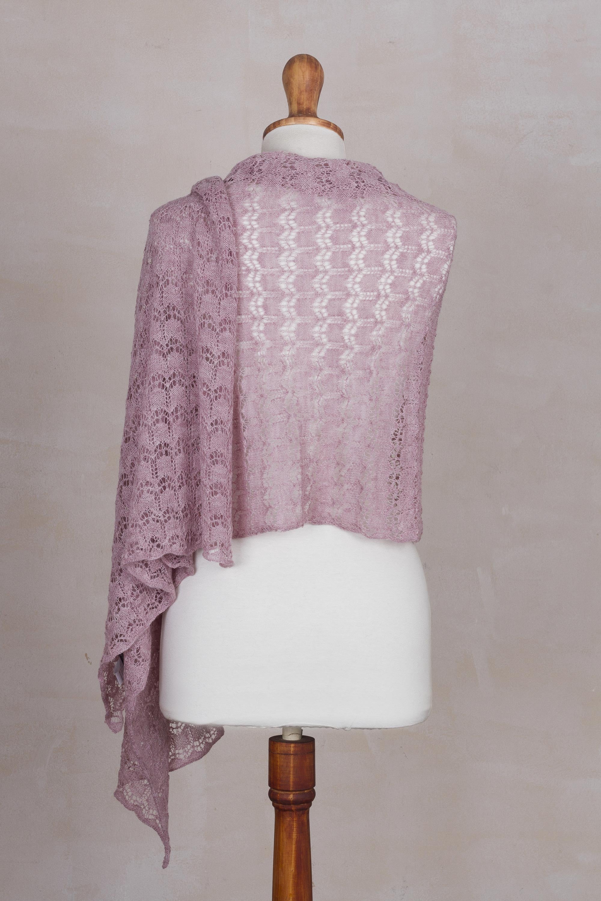 Premium Blush Textured Baby Alpaca Shawl – Ultimate Softness from Peru