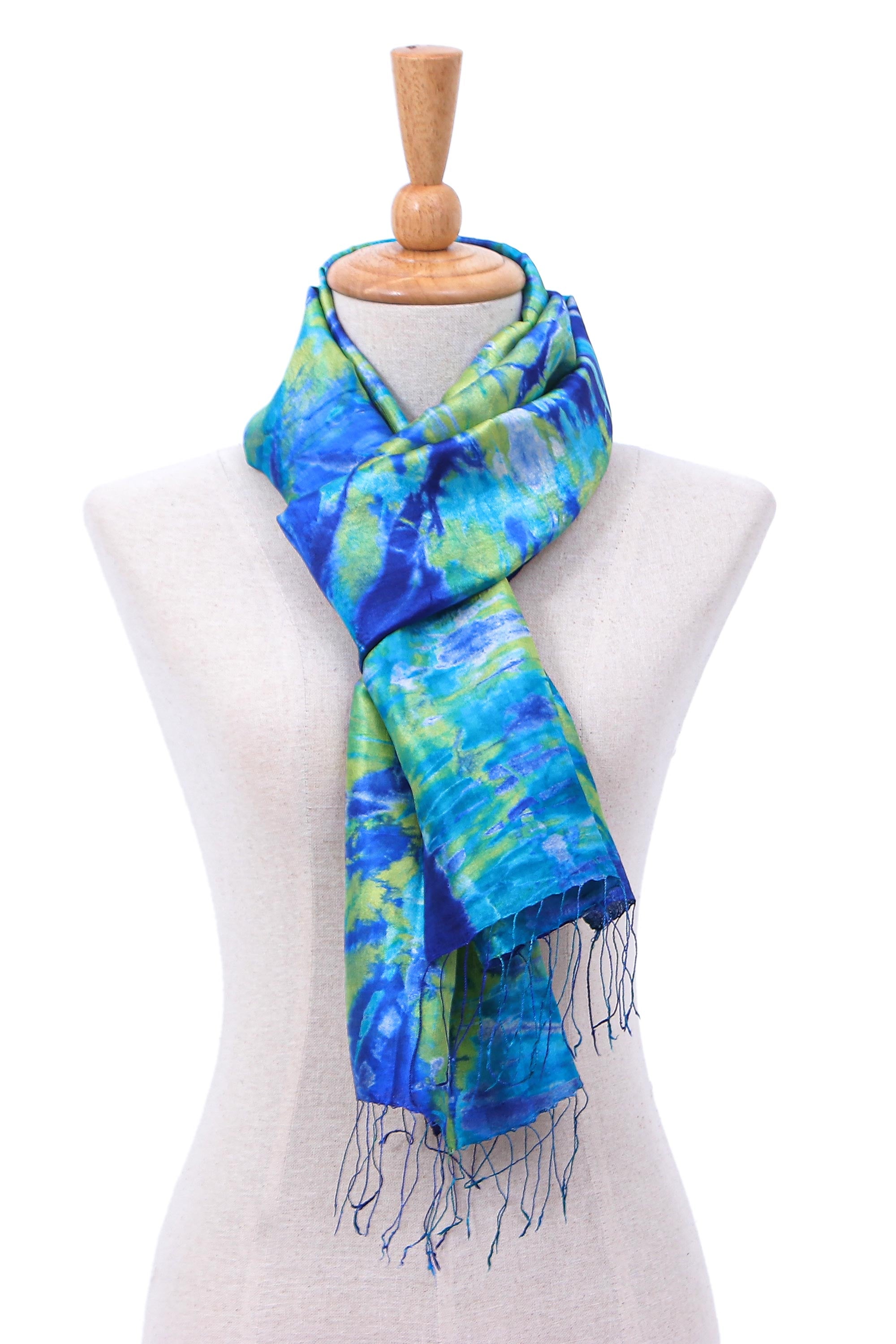 Premium Smiling Sea Tie-Dye Silk Scarf – Ultimate Luxury Accessory