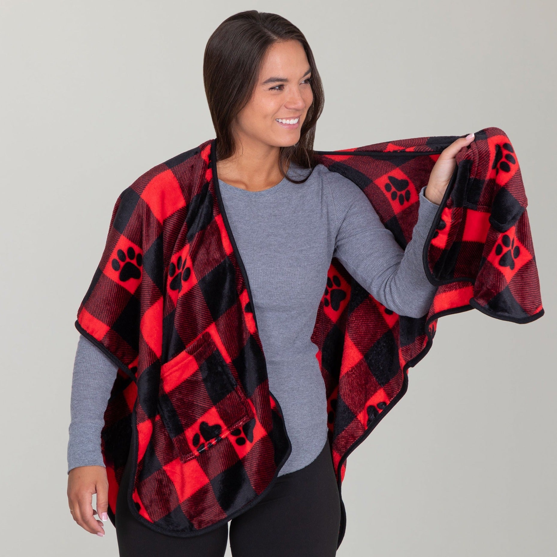 Ultimate Cozy Paw Print Fleece Shawl with Pockets