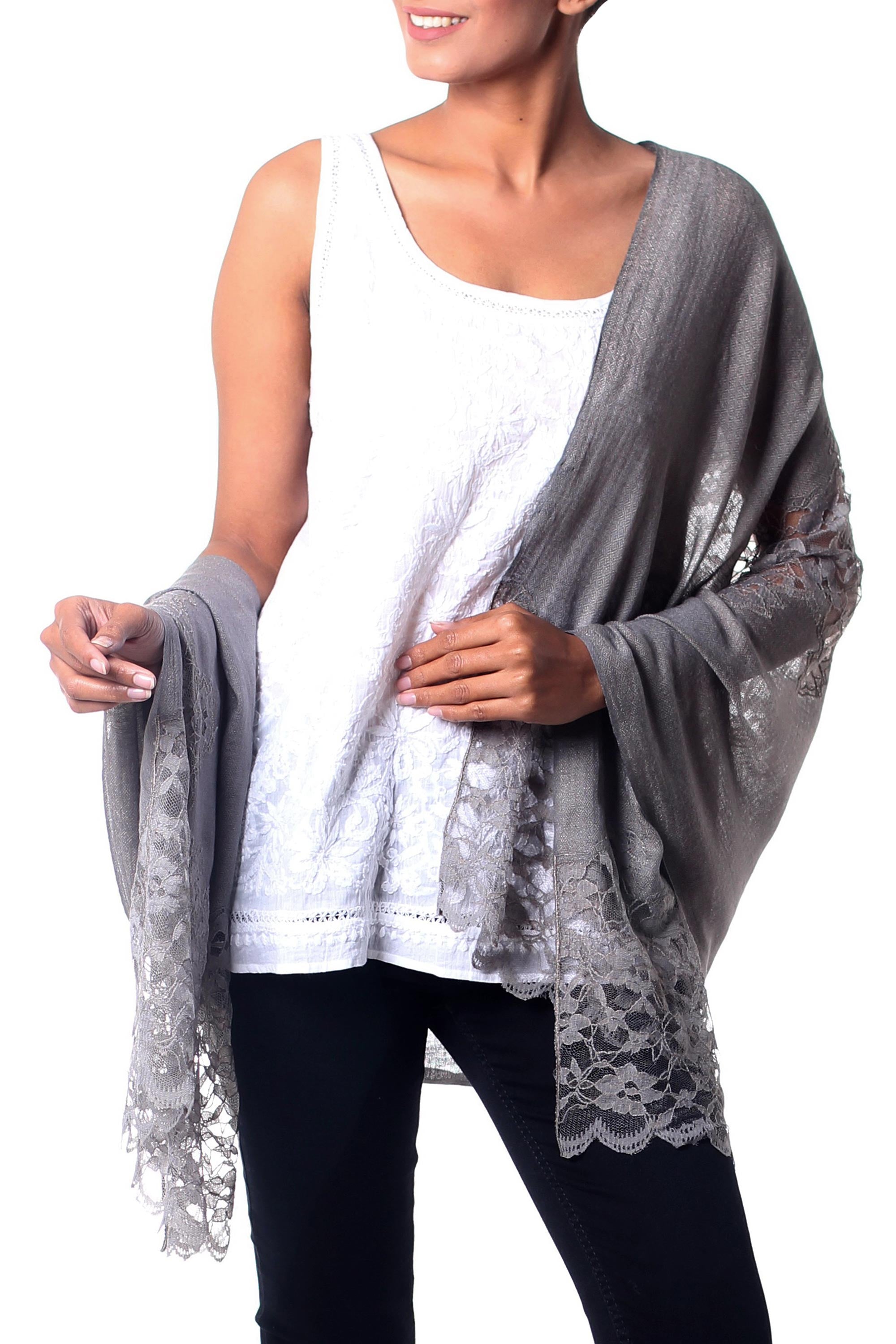 Premium Infinite Kashmir Light Gray Shawl – Ultimate Elegance