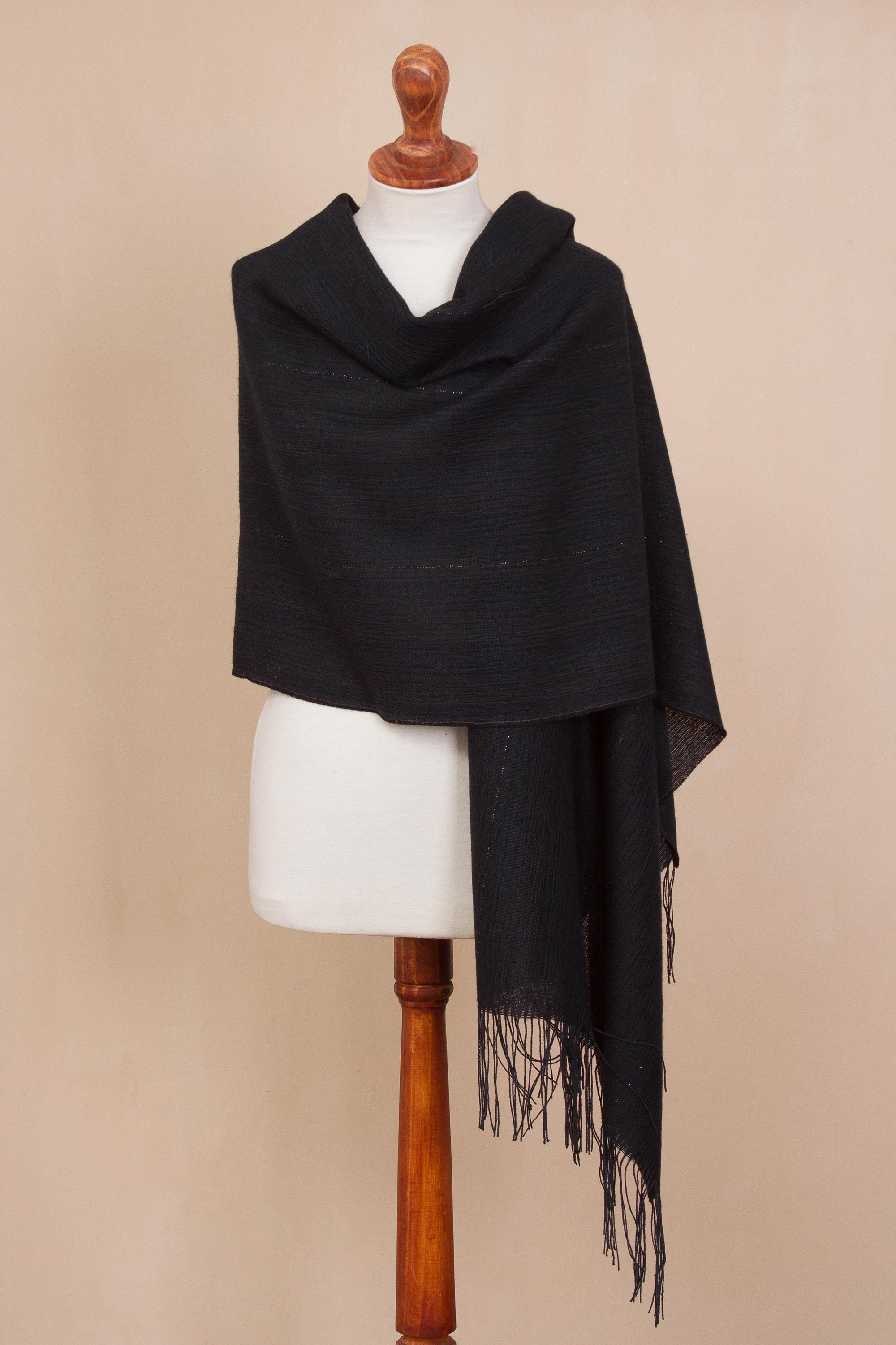 Premium Midnight Blue Alpaca Shawl – Handwoven in Peru