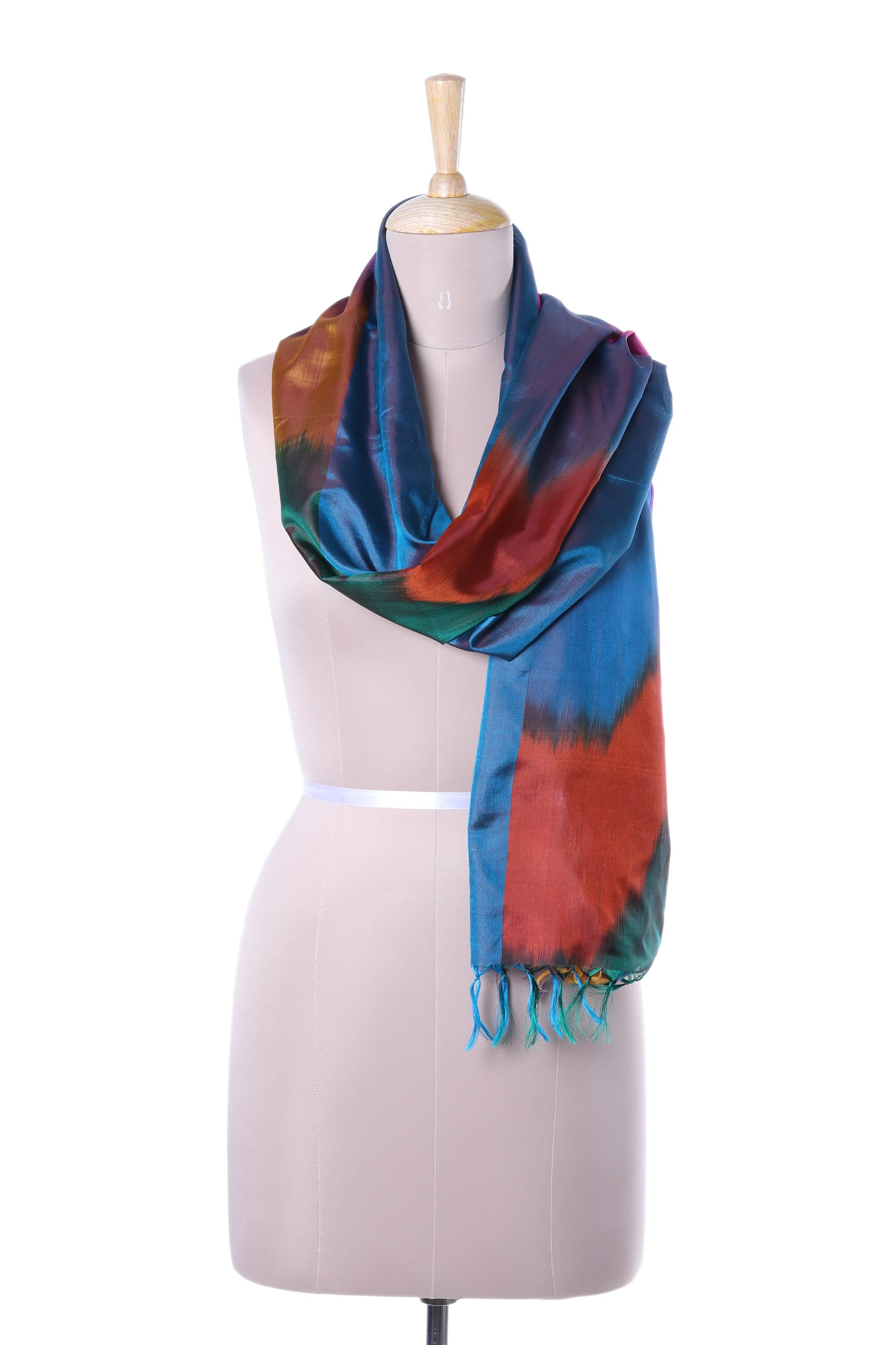 Premium Ikat Handwoven Silk Scarf – Ultimate Luxury from India