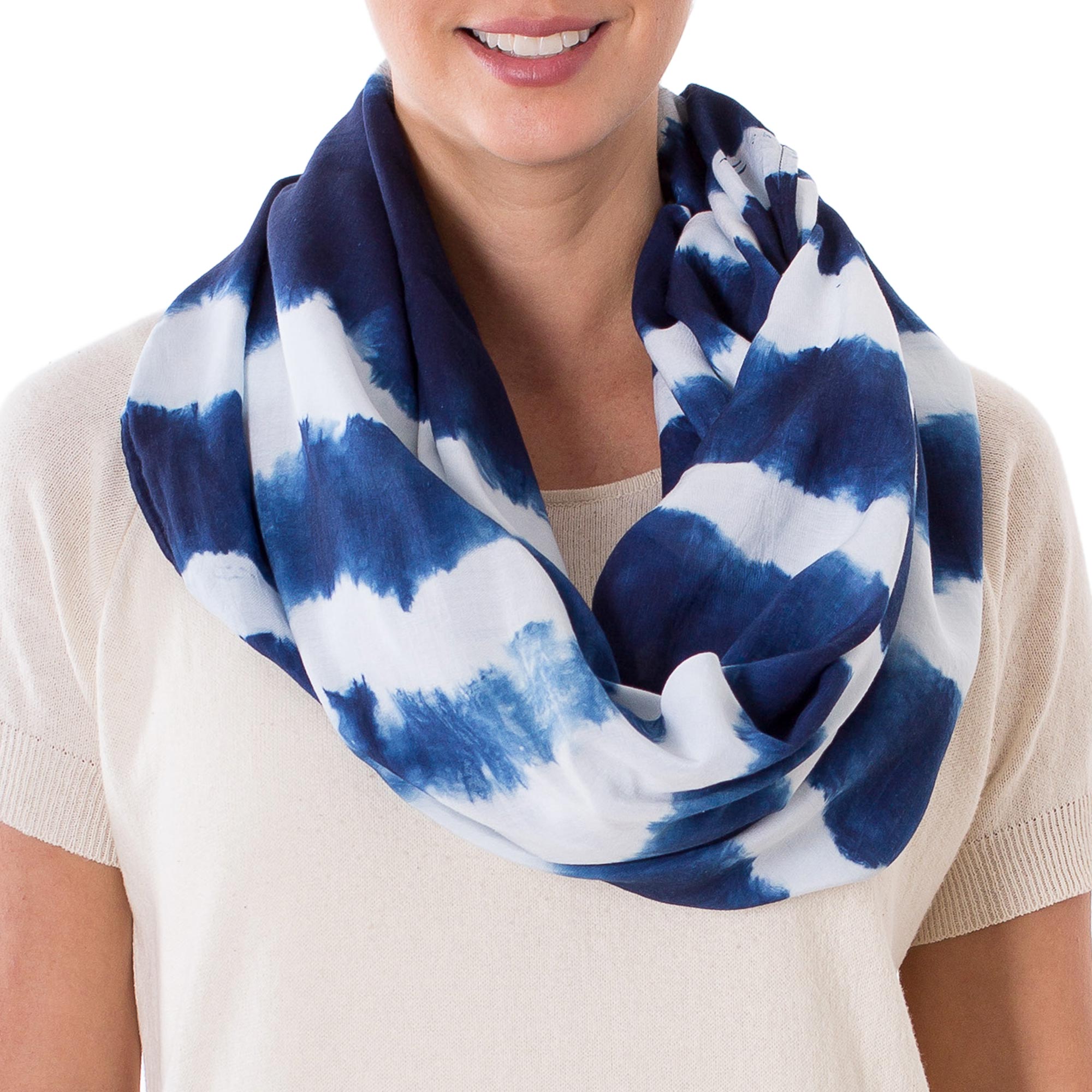 Premium Handcrafted Indigo Infinity Scarf – Natural Shibori Dye