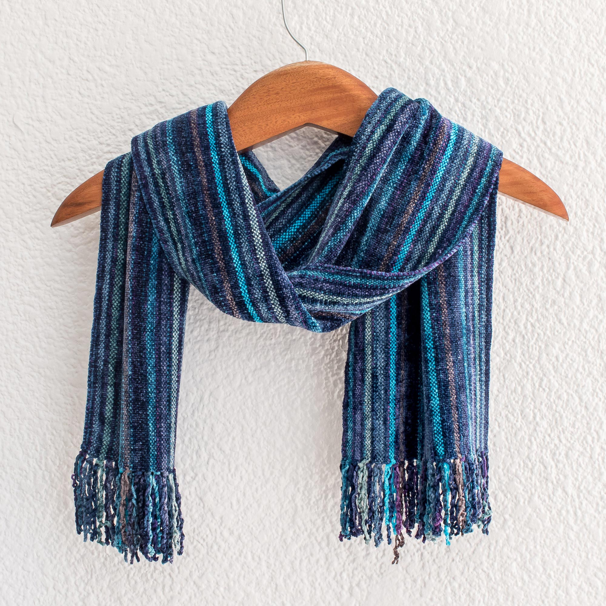 Premium Sapphire Traditions Blue Bamboo Chenille Scarf – Ultimate Comfort & Style