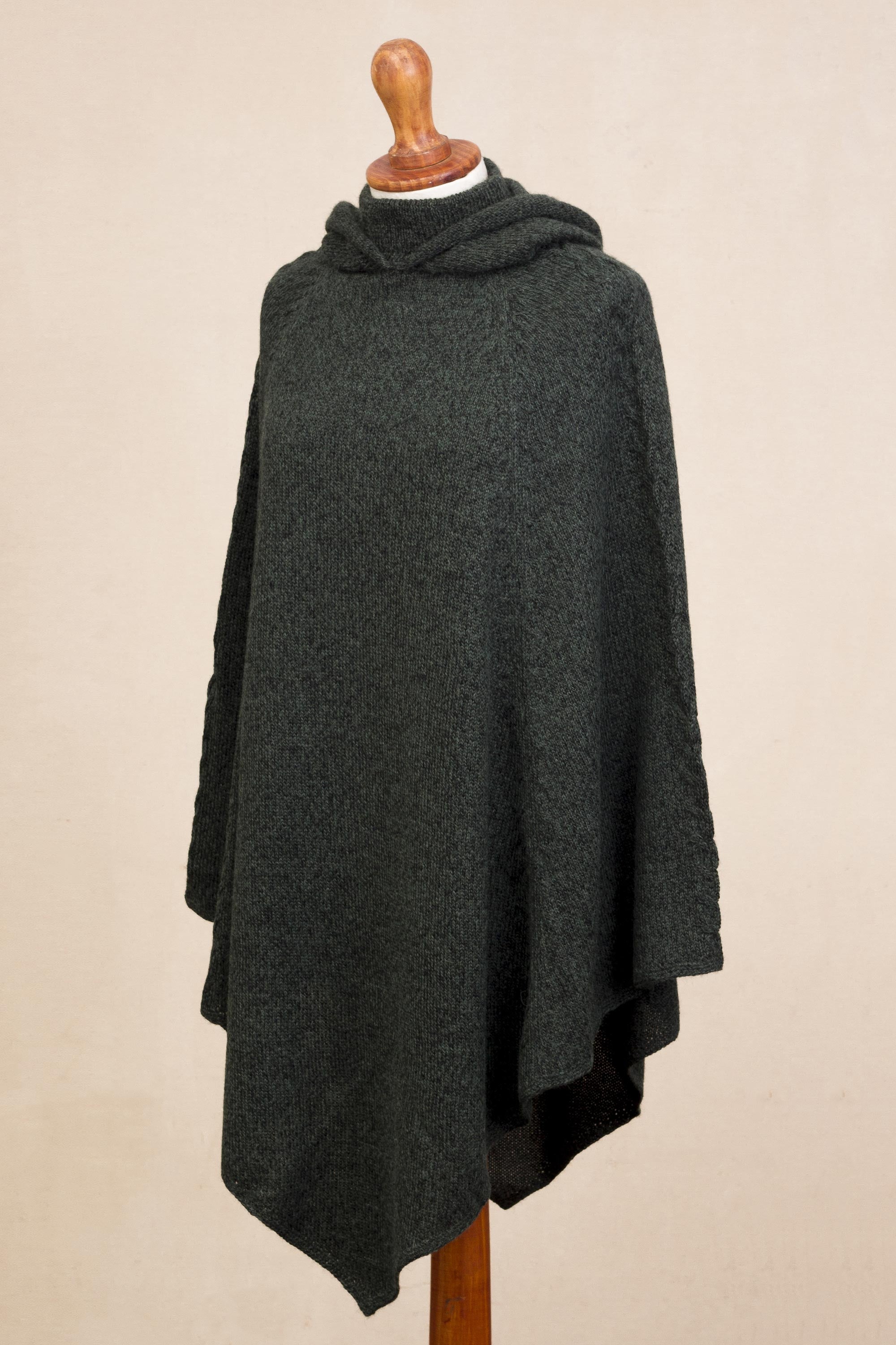 Premium Moss Knit Alpaca Blend Hooded Poncho – Handcrafted in Peru