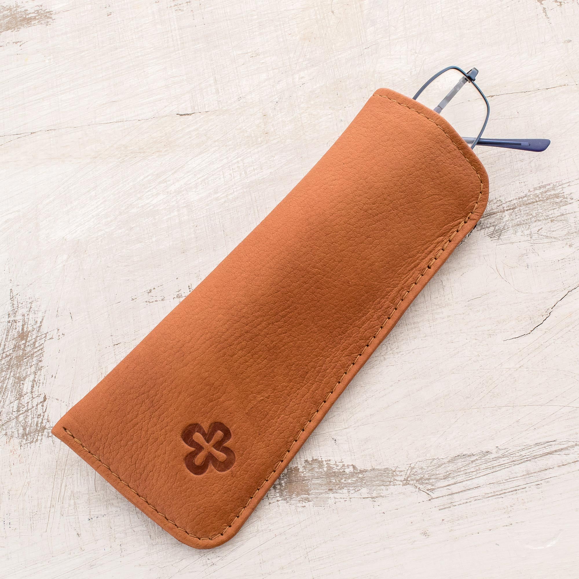 Premium Handcrafted Leather Eyeglasses Case - Artisan Style from El Salvador