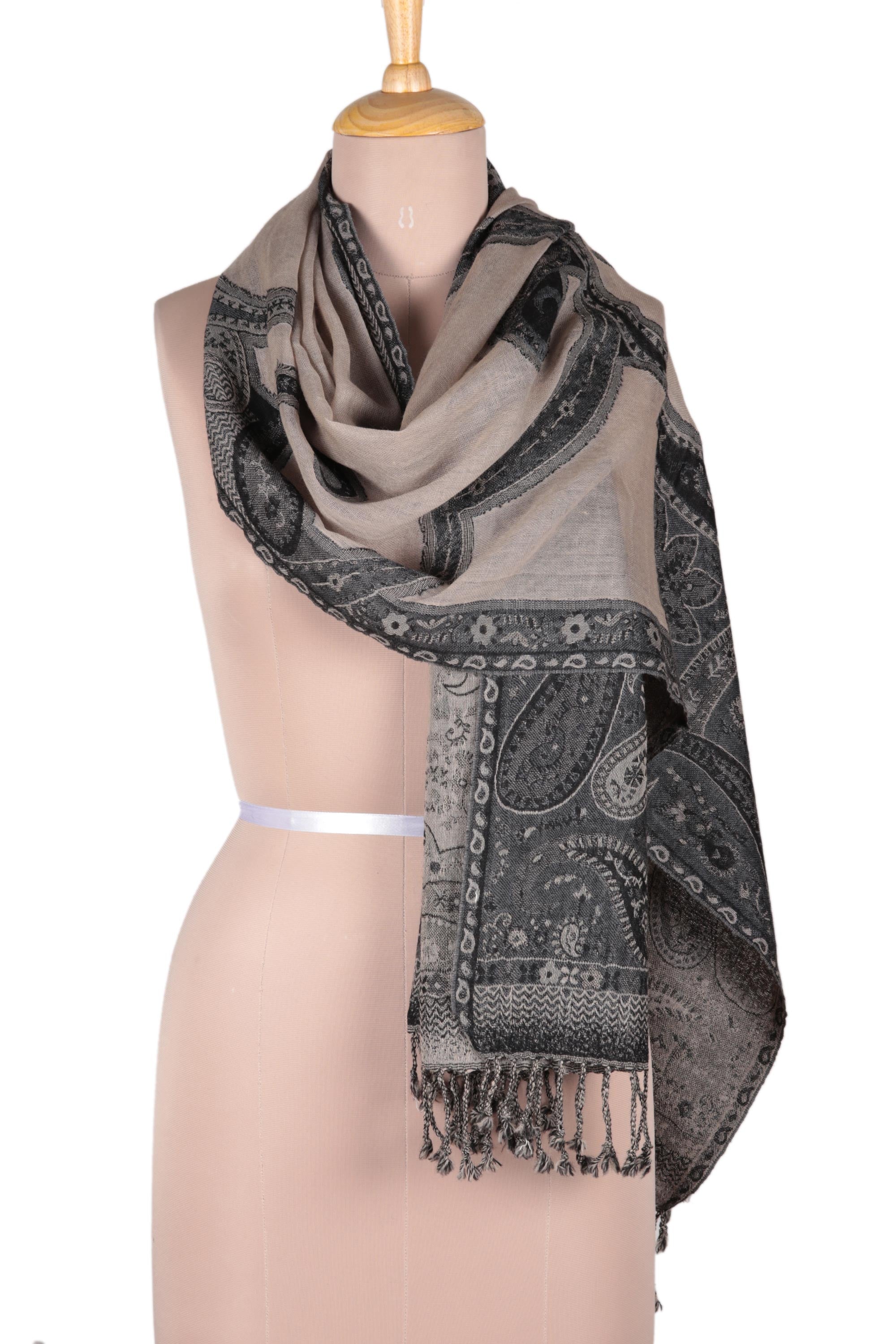 Premium Jamawar Wool Shawl: Subtle Paisley Design in Tri-Tone Elegance