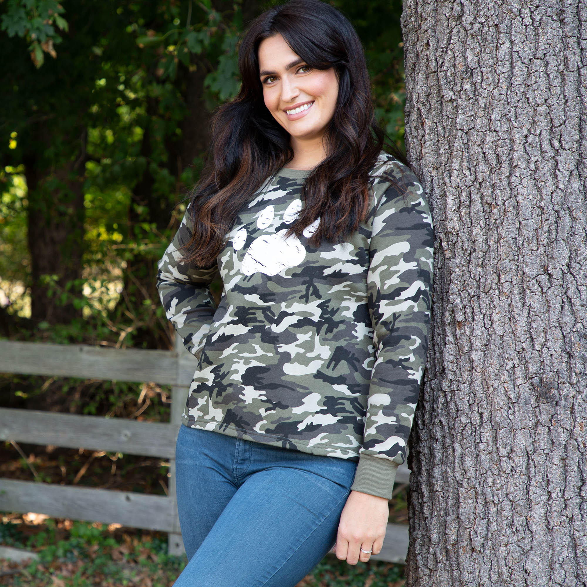 Premium Distressed Paw Camo Sweatshirt - Ultimate Comfort for Animal Lovers