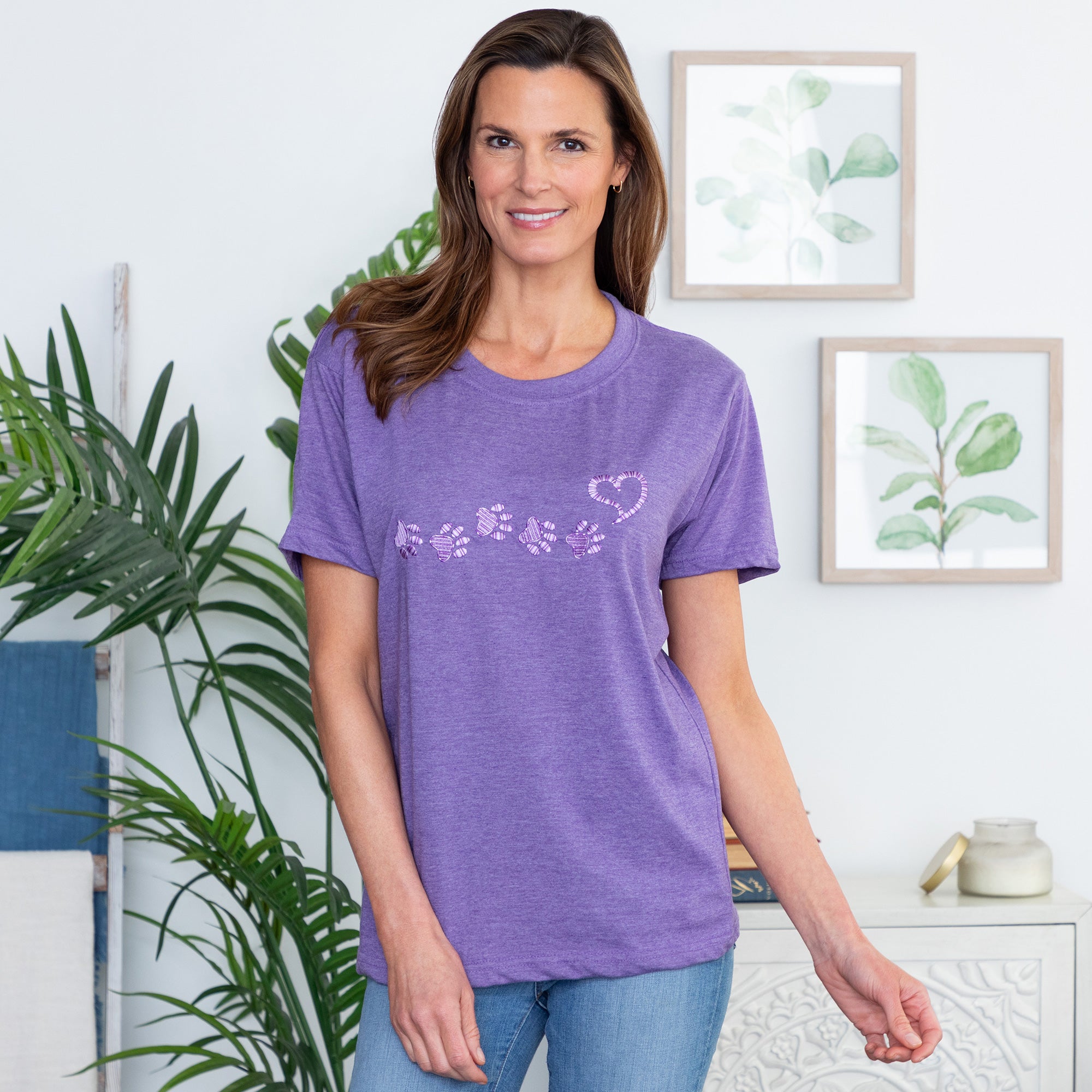 Premium Embroidered Paw Prints & Heart Tee - Ultimate Comfort & Style