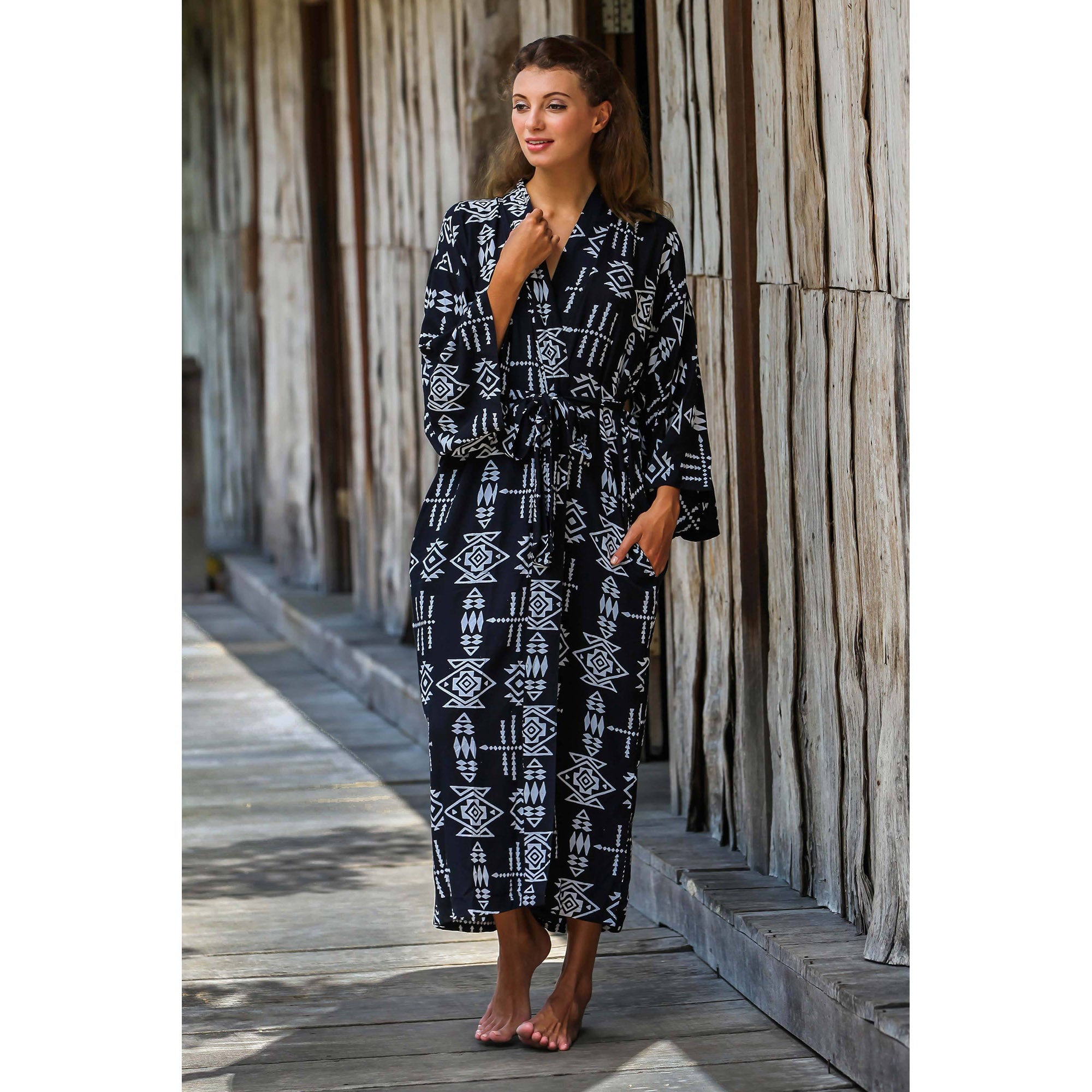 Premium Eastern Tranquility Robe – Ultimate Comfort & Style