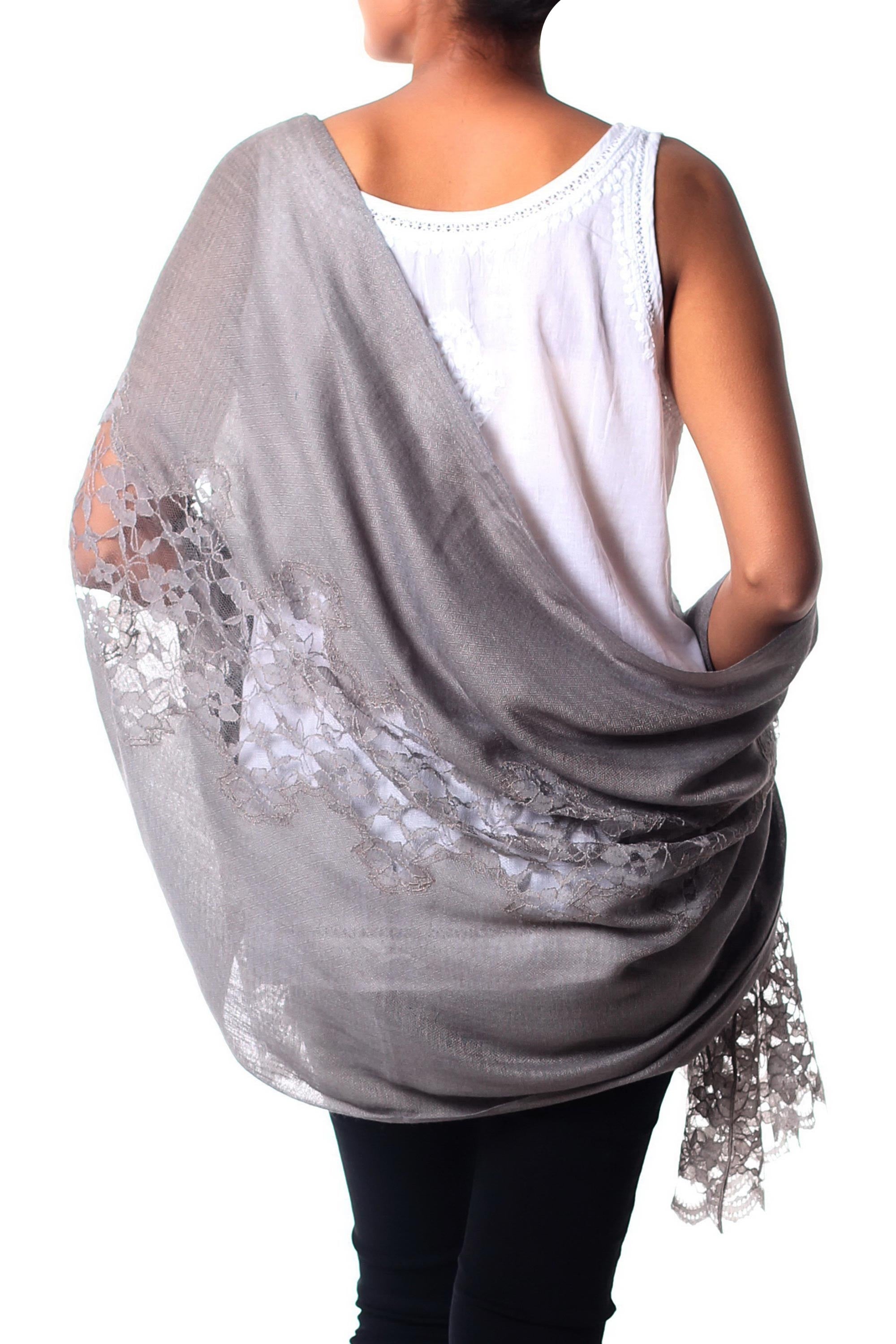 Premium Infinite Kashmir Light Gray Shawl – Ultimate Elegance