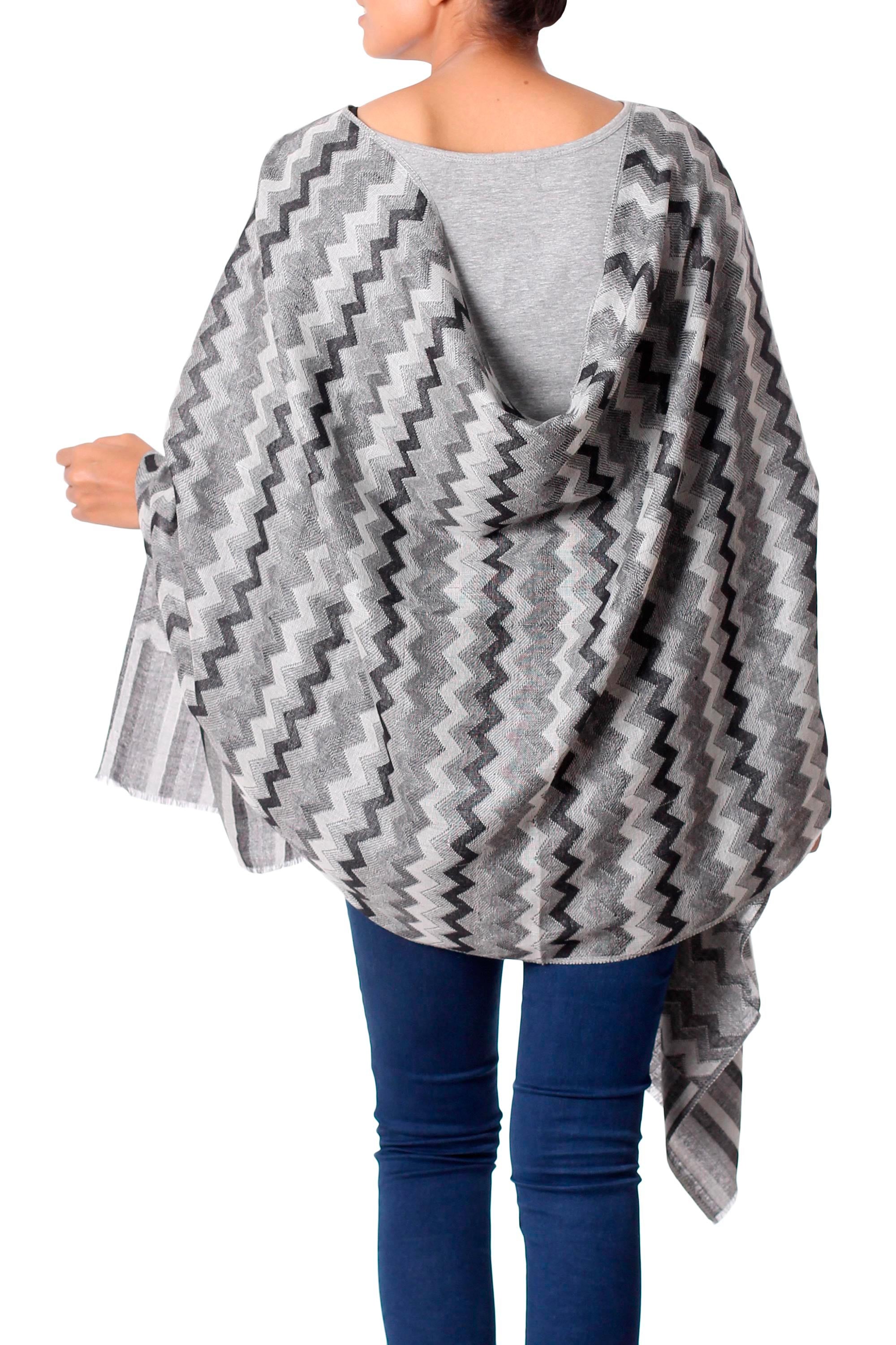 Premium Handwoven Grey Delight Shawl – Timeless Elegance in Wool