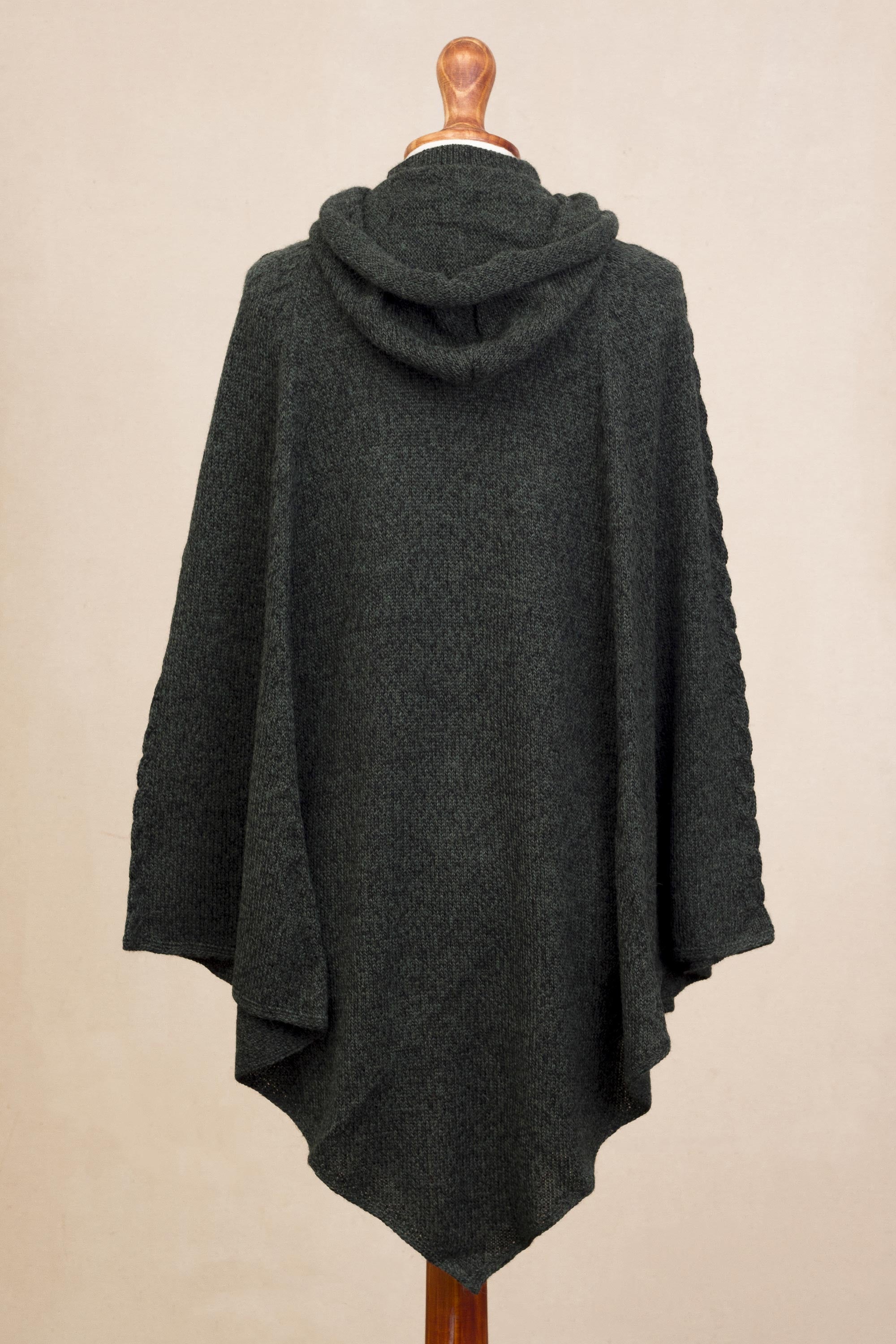 Premium Moss Knit Alpaca Blend Hooded Poncho – Handcrafted in Peru